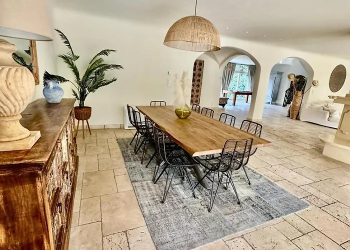 Magnifique De Luxe Avec Piscine Vila *